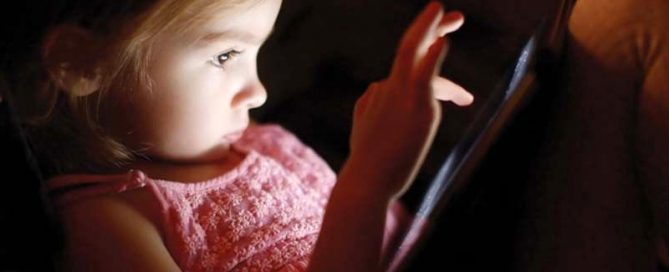 Do electronics keep children from sleeping